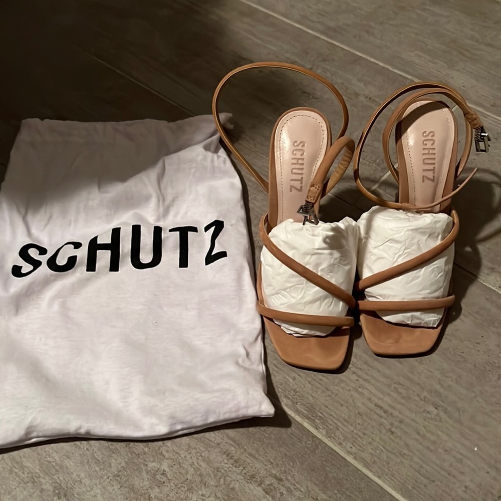 SCHUTZ Tan Heels